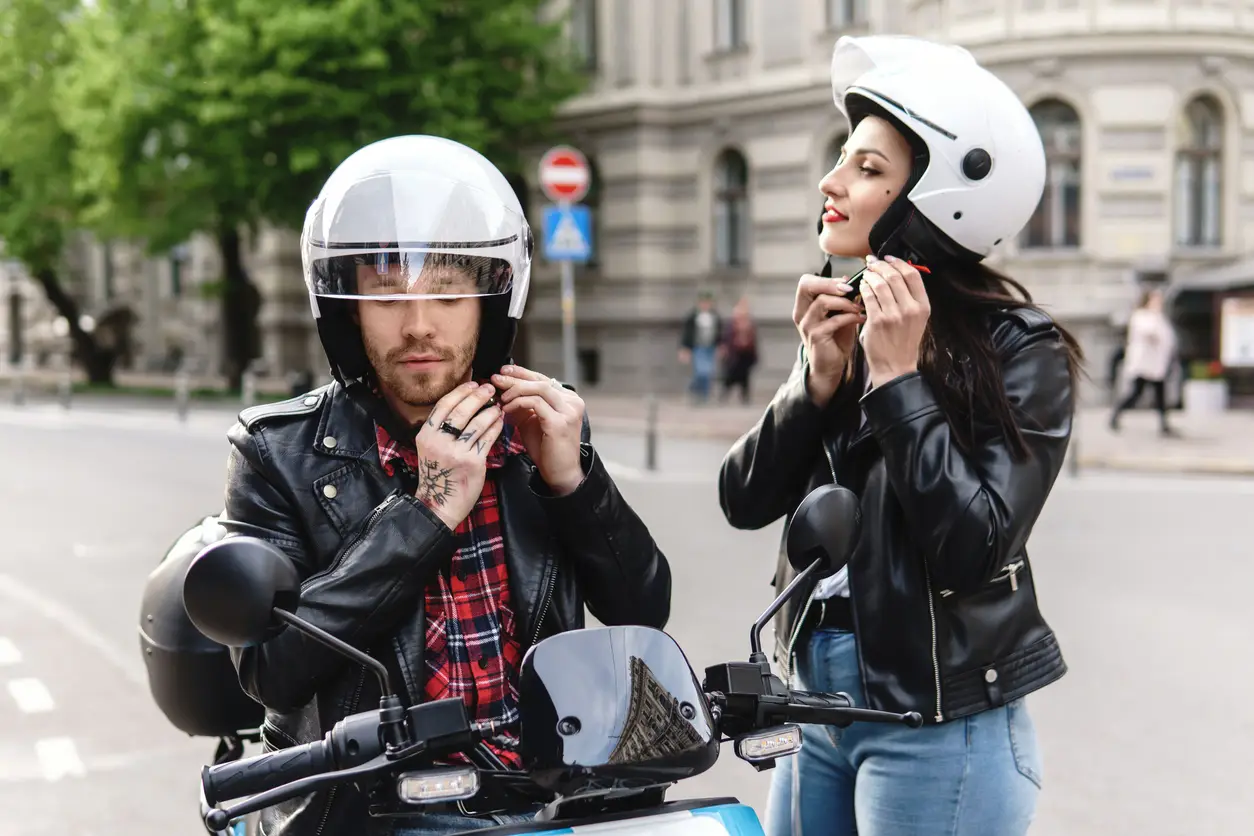Brommerverzekering afsluiten? Dé checklist voor beginnende brommerrijders