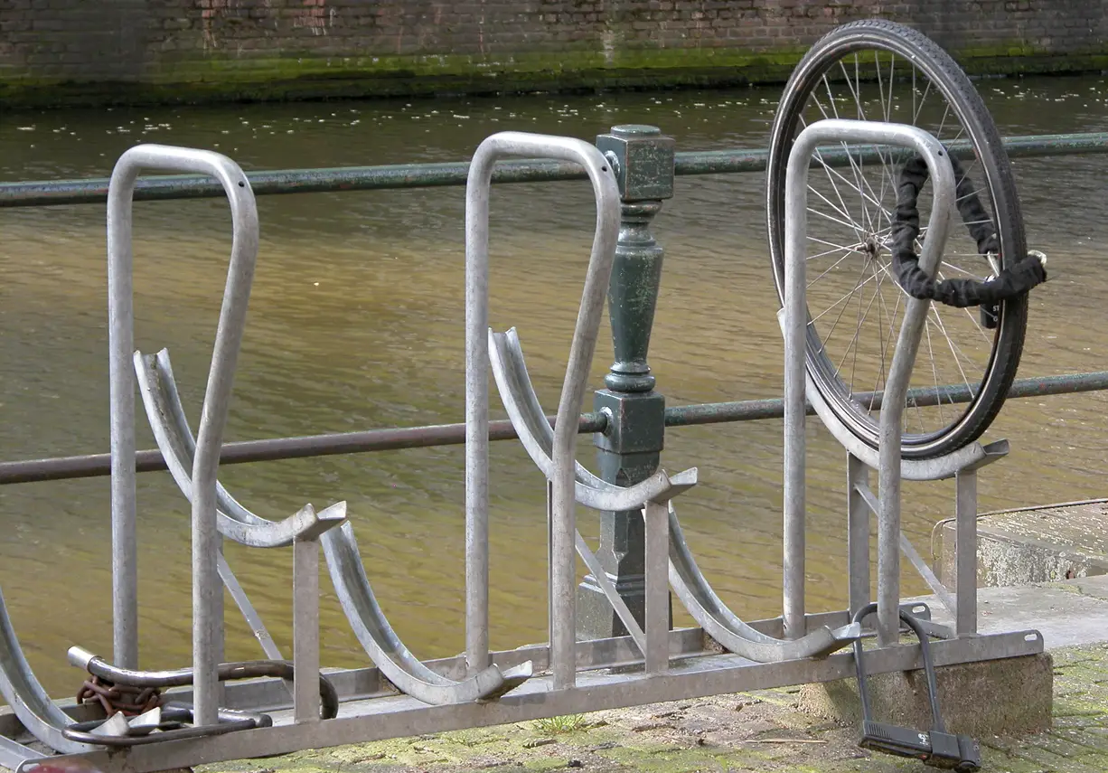 Fiets gestolen? Dit zijn je eerste stappen + slimme tips om diefstal te voorkomen